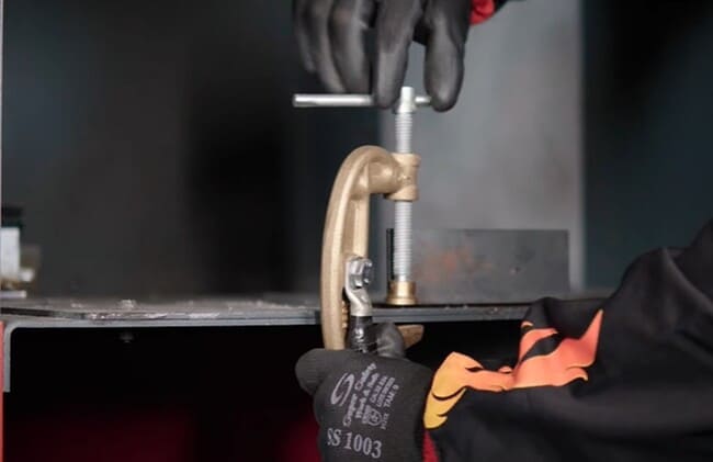 Grampo Obra na soldagem ao arco elétrico